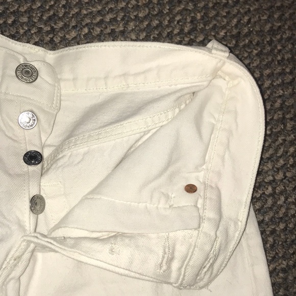 Levi’s Shorts - Picture 5 of 7